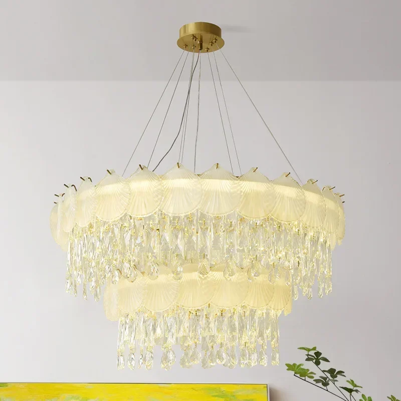 GHEUVNJ French cream style light luxury crystal chandelier, living room light designer, dining room light, round slice bedroom
GHEUVNJ French cream style light luxury crystal chandelier, living room light designer, dining room light, round slice bedroom