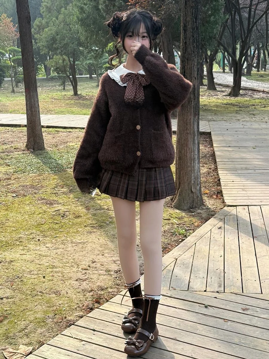 Карамельный вязаный Knalau осень-зима женский модный наряд школьный orm Sle клетчатая юбка пушистый кардиган свитер Jaet
Карамельный вязаный Knalau осень-зима женский модный наряд школьный orm Sle клетчатая юбка пушистый кардиган свитер Jaet