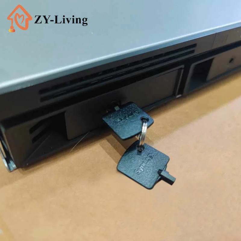 -1PCS For DS923+ 920+ DS1621+ DS1821+ Etc Hard Drive Bay Key Hard Drive Bay Key Synology NAS Drive Bay Key
-1PCS For DS923+ 920+ DS1621+ DS1821+ Etc Hard Drive Bay Key Hard Drive Bay Key Synology NAS Drive Bay Key
