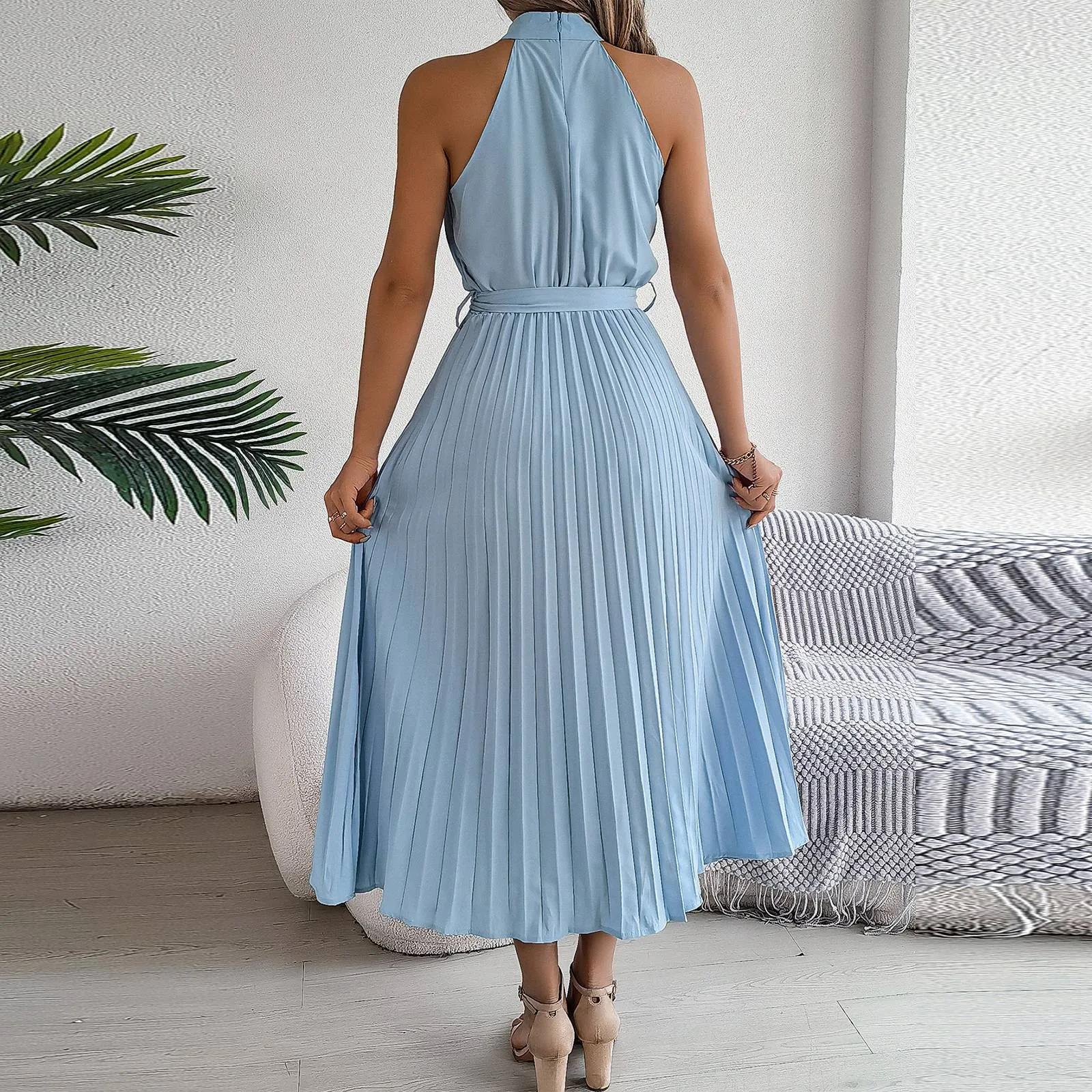 Women'S Versatile Daily Dress Women'S Fashion Retro Solid Color Dress Sleeveless Waist Pleated Skirt Stand Collar Pullover Dress
Women'S Versatile Daily Dress Women'S Fashion Retro Solid Color Dress Sleeveless Waist Pleated Skirt Stand Collar Pullover Dress