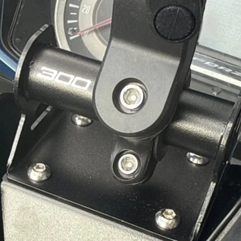 For Honda Forza 350 NSS350 FORZA 350 300 2018-2026 Motorcycle Accessories Mobile Phone Holder Stand GPS Navigation Plate Bracket
For Honda Forza 350 NSS350 FORZA 350 300 2018-2026 Motorcycle Accessories Mobile Phone Holder Stand GPS Navigation Plate Bracket