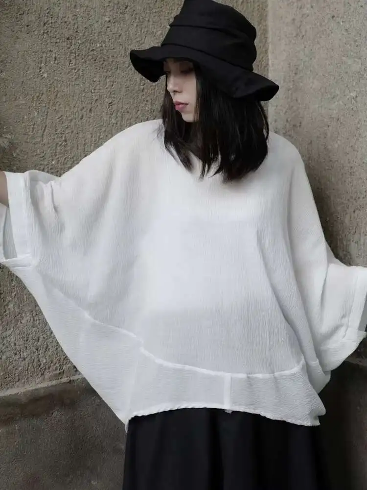 Ladies T Shirt Spring/Summer New Fashion Art Irregular Bat Sleeve Lantern Sleeve Loose Large Size Seven-Minute Sleeve T Shirt
Ladies T Shirt Spring/Summer New Fashion Art Irregular Bat Sleeve Lantern Sleeve Loose Large Size Seven-Minute Sleeve T Shirt