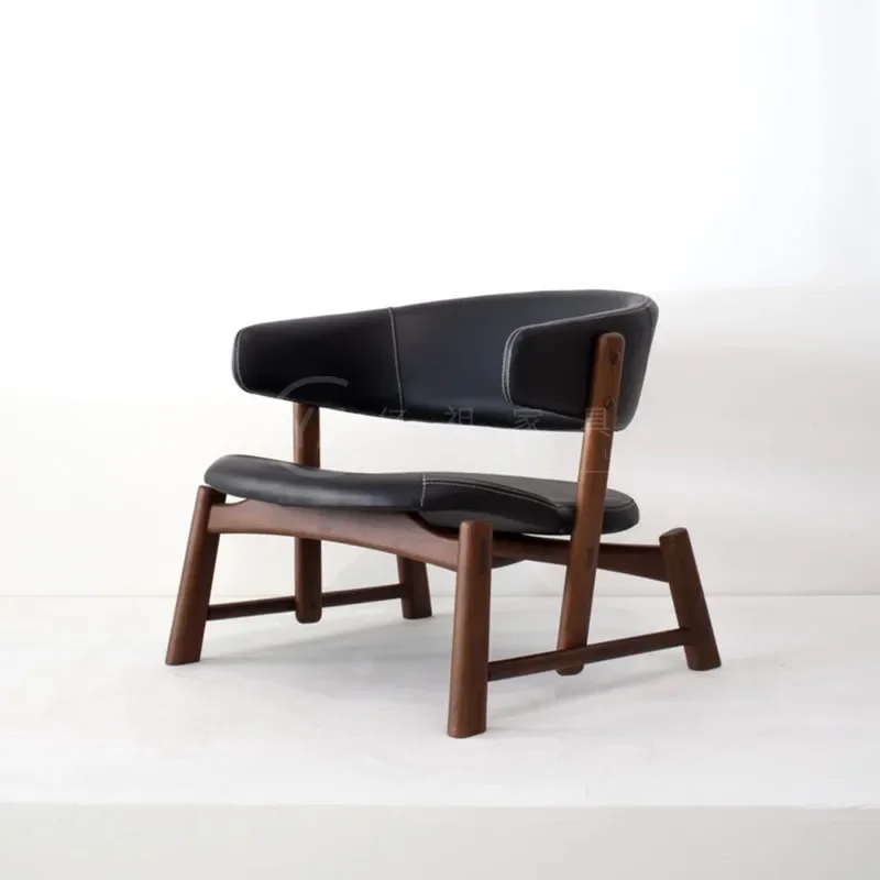 XK Designer Creative Solid Wood Leather Art Couch B & Club Leisure Chair Conference
XK Designer Creative Solid Wood Leather Art Couch B & Club Leisure Chair Conference