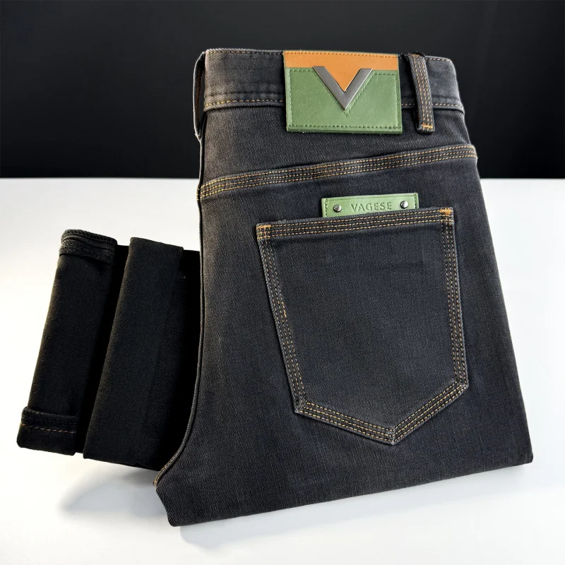 Осень 2021, новые джинсы, мужская модная брендовая легкая роскошная мужская одежда высокого класса, облегающие эластичные джинсовые брюки с маленькими ногами
Осень 2021, новые джинсы, мужская модная брендовая легкая роскошная мужская одежда высокого класса, облегающие эластичные джинсовые брюки с маленькими ногами