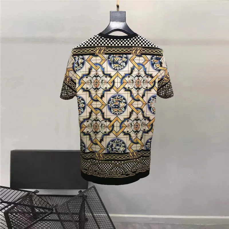 Europe and the United States menswear summer new Short sleeve Round neck Vintage printing Fashion T-shirt XXXL
Europe and the United States menswear summer new Short sleeve Round neck Vintage printing Fashion T-shirt XXXL
