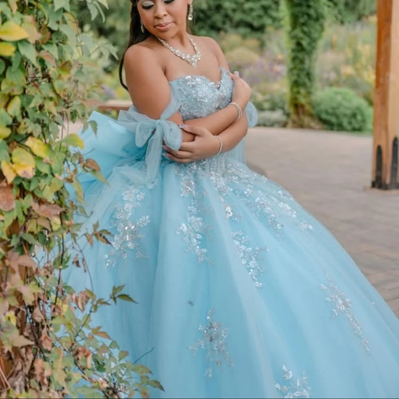 Синие блестящие платья Quinceanera с открытыми плечами и аппликацией из кружева с бусинами и бантом из тюля для вечеринки, дня рождения, милое платье 16, Vestidos 15 De Anos
Синие блестящие платья Quinceanera с открытыми плечами и аппликацией из кружева с бусинами и бантом из тюля для вечеринки, дня рождения, милое платье 16, Vestidos 15 De Anos