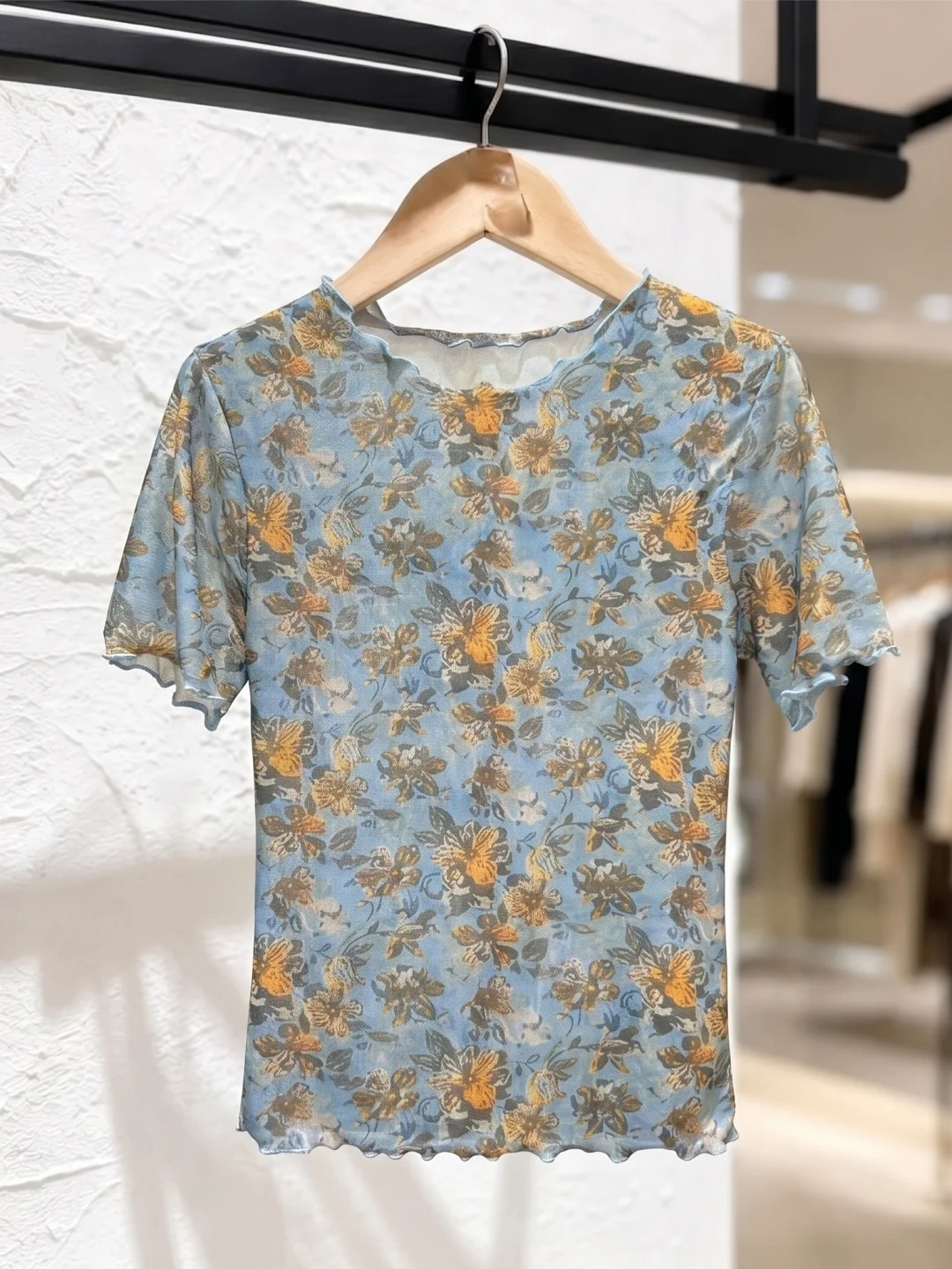 Slimming round Neck Short Sleeve T-Shirt Commute Style Women's Fashionable Floral Print Basic Color High-End Feeling Summer 2026
Slimming round Neck Short Sleeve T-Shirt Commute Style Women's Fashionable Floral Print Basic Color High-End Feeling Summer 2026