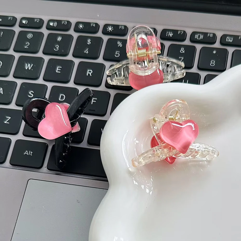2PCS Headdress Sweet Pink Love Small Grab Hair Clip Simple Clear Fresh Style Girl Side Fringe Hairpins Hair Accessories
2PCS Headdress Sweet Pink Love Small Grab Hair Clip Simple Clear Fresh Style Girl Side Fringe Hairpins Hair Accessories