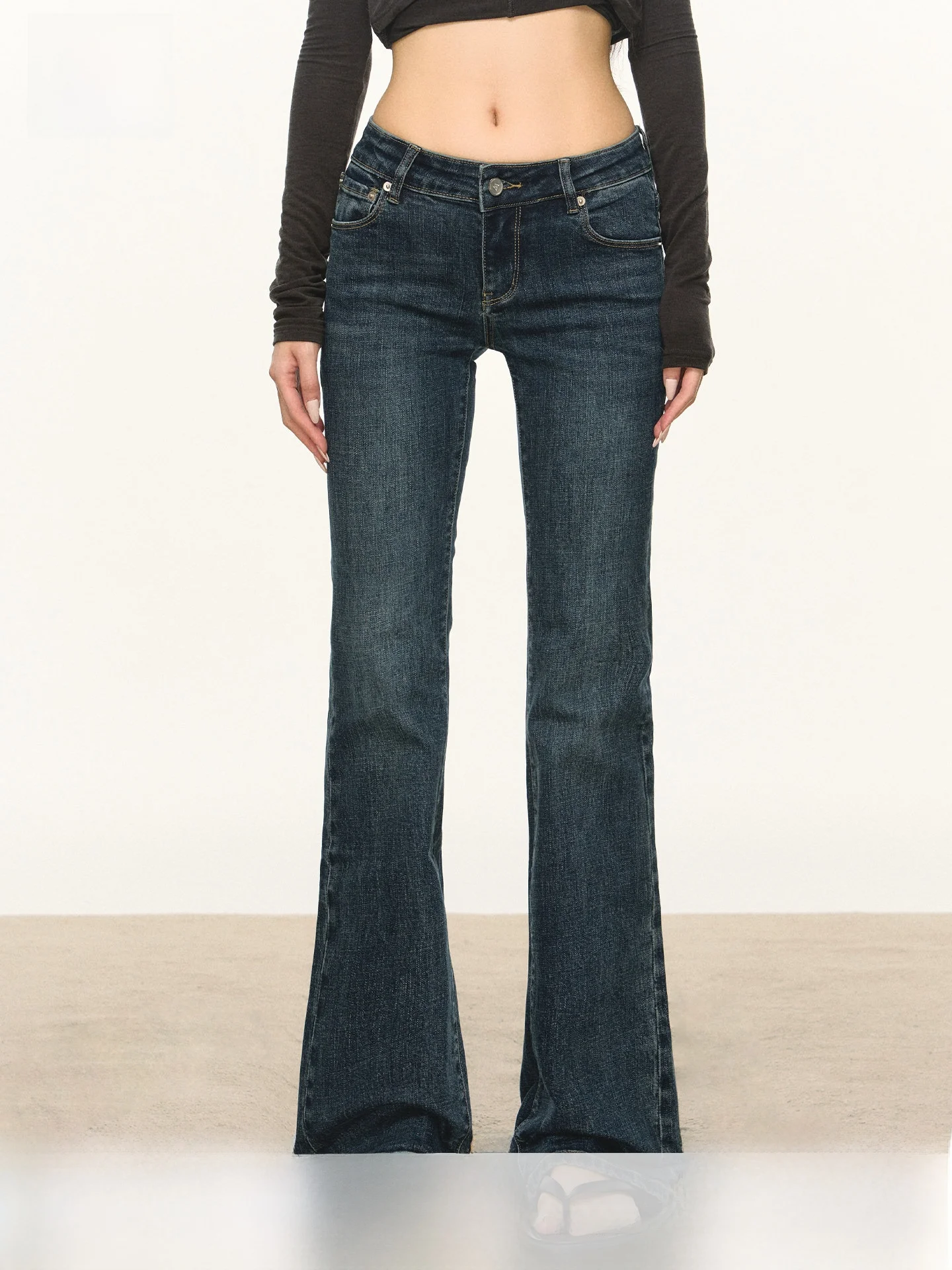Deep Blue Slim Fit Casual Jeans Women's Spring New Style Anna Aneae Bell Bottoms Comfortable Versatile Casual Pants
Deep Blue Slim Fit Casual Jeans Women's Spring New Style Anna Aneae Bell Bottoms Comfortable Versatile Casual Pants