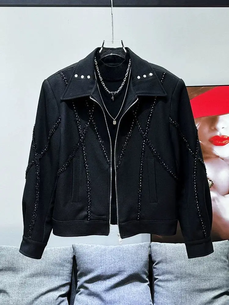 American High Street Men's Jacket Spring Autumn Sequin Splicing Male Coat Casual Fashion Rivets Lapel Black Jackets
American High Street Men's Jacket Spring Autumn Sequin Splicing Male Coat Casual Fashion Rivets Lapel Black Jackets