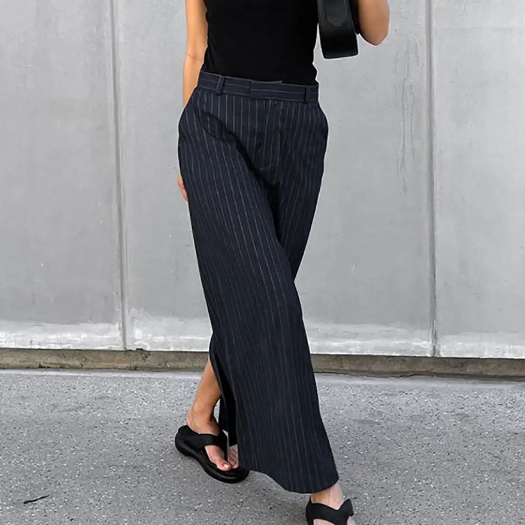 French Fashion Striped Skirt for Women Slit Slim Straight Long Suit Style Autumn Professional Clothing Commuting Friendly
French Fashion Striped Skirt for Women Slit Slim Straight Long Suit Style Autumn Professional Clothing Commuting Friendly