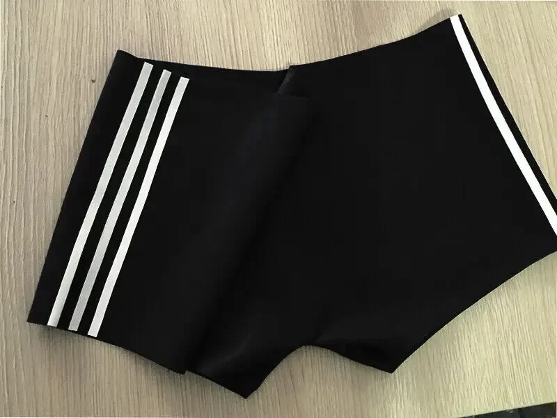 Masquerade Party Latex Rubber Gummi Navy blue Hip-lifting fashion tight Shorts Size XS~XXL
Masquerade Party Latex Rubber Gummi Navy blue Hip-lifting fashion tight Shorts Size XS~XXL
