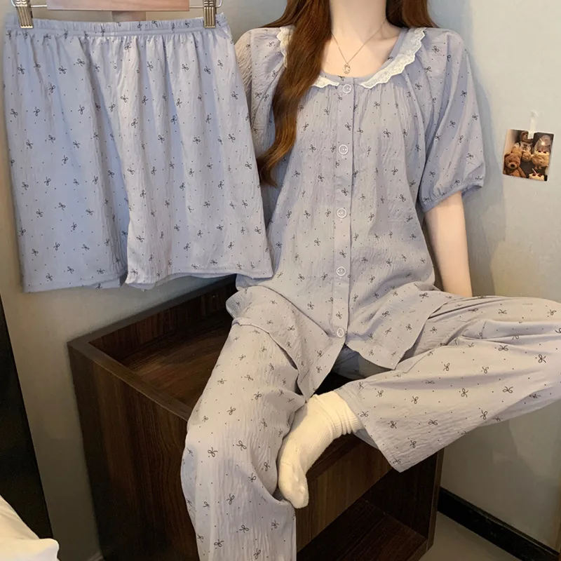 ummer New Women's Home Suit Set with Lace Polka Dot Loose Sleepwear, Short Sleeved Short Sleeved Pants, Three Piece Set
ummer New Women's Home Suit Set with Lace Polka Dot Loose Sleepwear, Short Sleeved Short Sleeved Pants, Three Piece Set