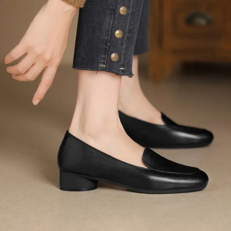 New Women's Casual Loafers Authentic Soft Sole Chunky Heel Slip-On Low-Cut Premium Comfort Footwear for Mothers
New Women's Casual Loafers Authentic Soft Sole Chunky Heel Slip-On Low-Cut Premium Comfort Footwear for Mothers