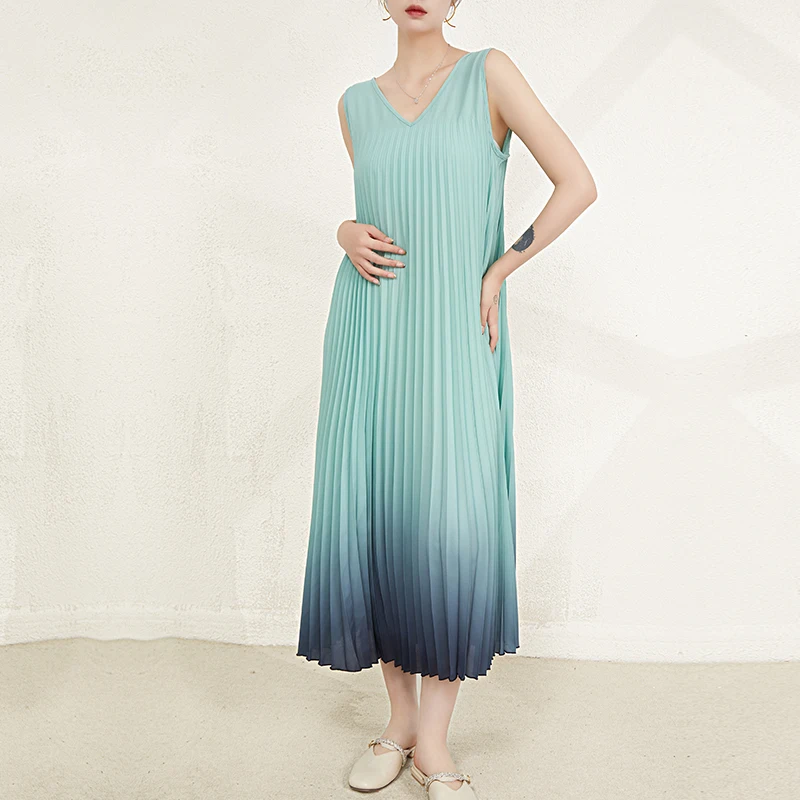2025 Summer Women Fashion New Tidal Loose Casual Style Gowns for Women Evening Dresses Plus Size Women's Pleated Dress
2025 Summer Women Fashion New Tidal Loose Casual Style Gowns for Women Evening Dresses Plus Size Women's Pleated Dress