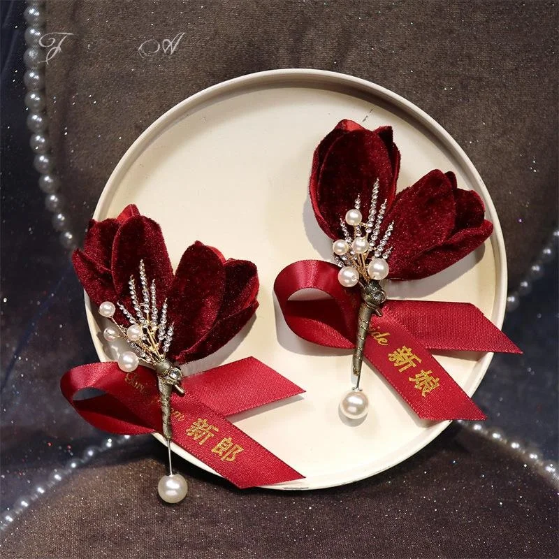 Retro Wine Red Tulip Wedding Boutonniere Family Set Groomsmen And Bridesmaid Wedding Lapel Pins New Bride Groom Decorations
Retro Wine Red Tulip Wedding Boutonniere Family Set Groomsmen And Bridesmaid Wedding Lapel Pins New Bride Groom Decorations