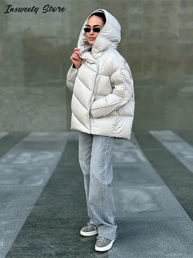  Fashion Big Puffer Coat Women's Knit Cuff Detail Long Sleeve Hooded Quilted Warm Jacket 2025 Autumn Winter Lady Cozy Outerwear
Fashion Big Puffer Coat Women's Knit Cuff Detail Long Sleeve Hooded Quilted Warm Jacket 2025 Autumn Winter Lady Cozy Outerwear