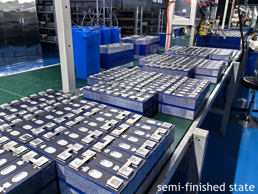 24V 400Ah LiFePO4 Battery 150Ah 200Ah 300Ah 100Ah Lithium Batterie with RS232 CAN RS485 for 2KW 5KW inverter Solar System
24V 400Ah LiFePO4 Battery 150Ah 200Ah 300Ah 100Ah Lithium Batterie with RS232 CAN RS485 for 2KW 5KW inverter Solar System
