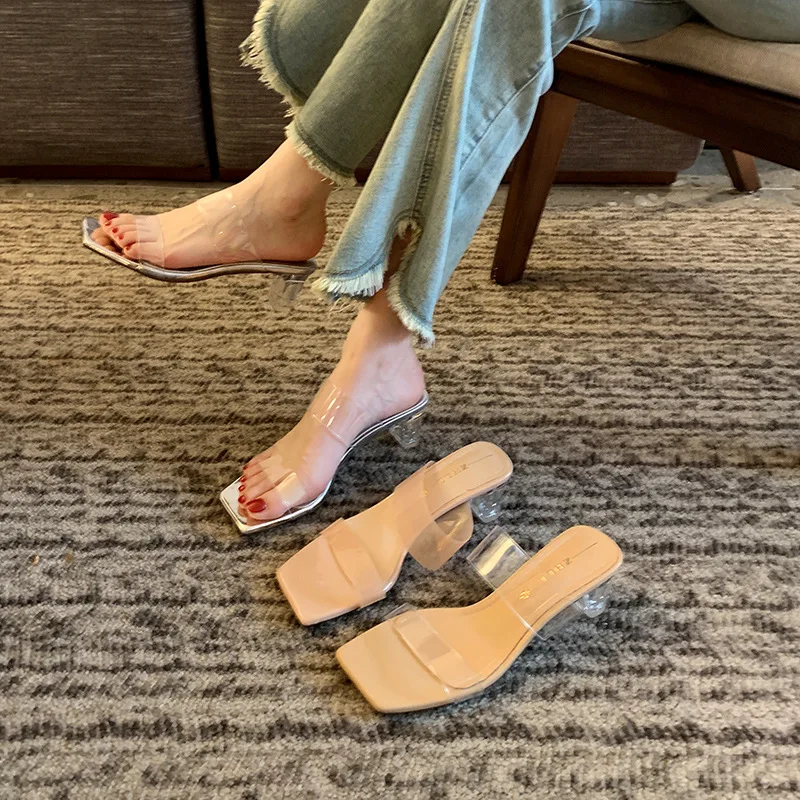 Big Size Transparent Slippers Shoes Square heel Low Slides Women Heels Jelly Flip Flops Block High Glitter Scandals Fabric Rubbe
Big Size Transparent Slippers Shoes Square heel Low Slides Women Heels Jelly Flip Flops Block High Glitter Scandals Fabric Rubbe