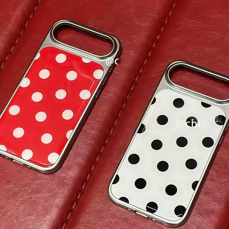 Advanced Minimalist Black And White Polka Dots Drip Glue Phone Case For Samsung S26 PLUS 25 EDGE 24 FE 23 ULTRA Dustproof Cover
Advanced Minimalist Black And White Polka Dots Drip Glue Phone Case For Samsung S26 PLUS 25 EDGE 24 FE 23 ULTRA Dustproof Cover