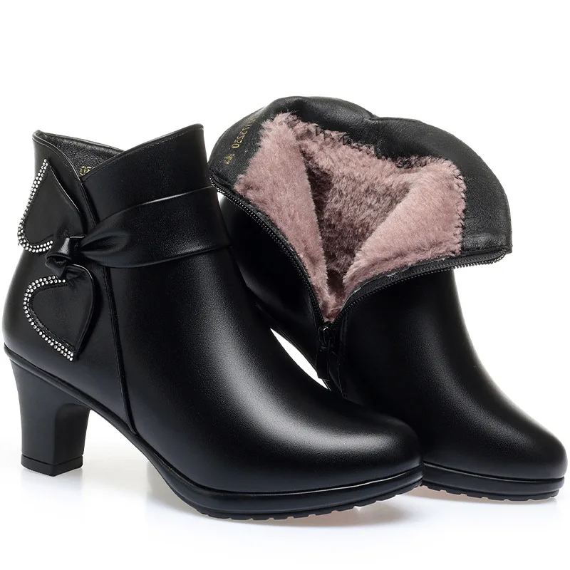 Fashion Genuine Leather Women Ankle Boots Women Quality High Heels Zipper Shoes Warm Plush Winter Women Boots Size 35-41
Fashion Genuine Leather Women Ankle Boots Women Quality High Heels Zipper Shoes Warm Plush Winter Women Boots Size 35-41