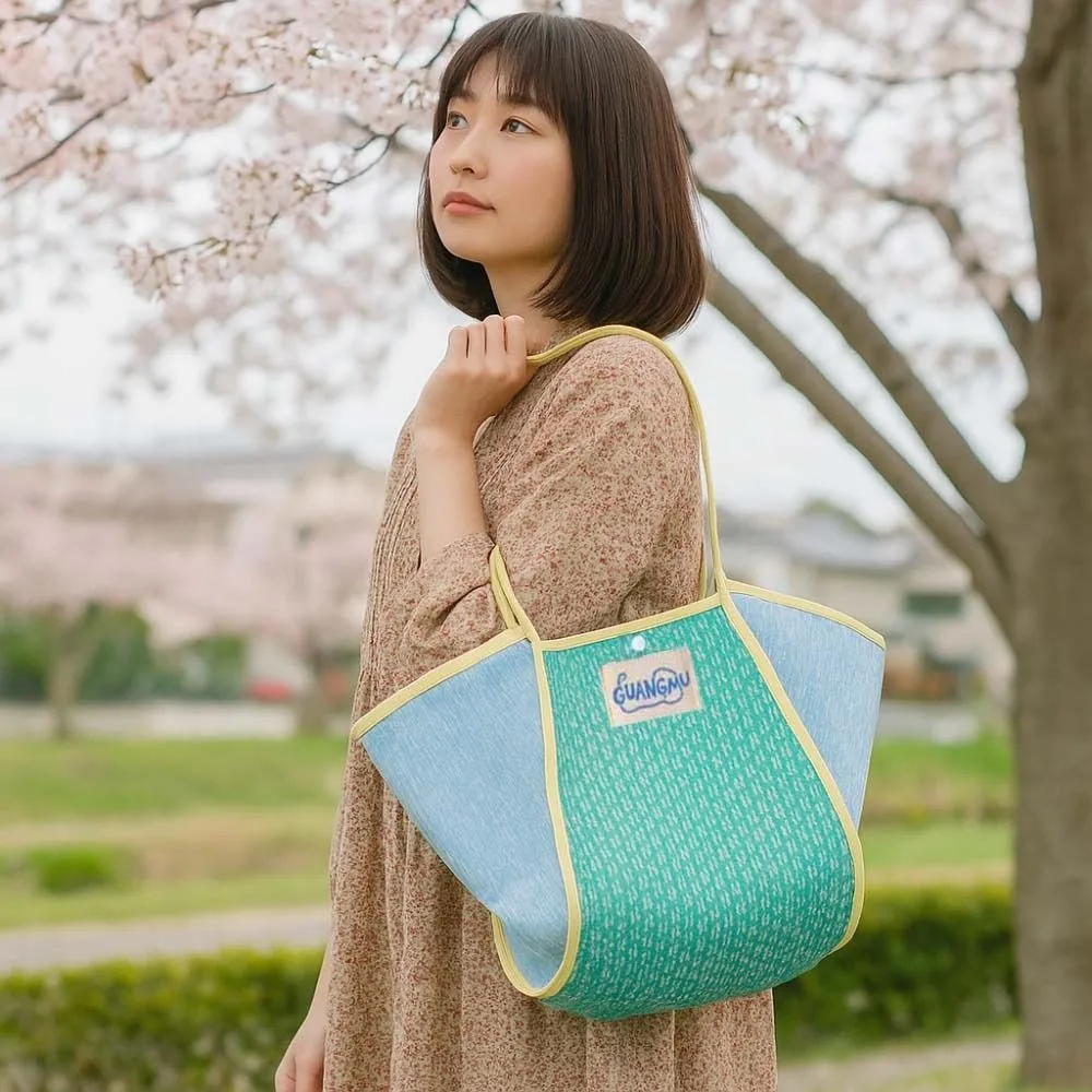 Breathable Contrast Color Tote Bag Large Capacity Fluorescence Color Floral Mesh Shoulder Pouch Hollowed Out Portable
Breathable Contrast Color Tote Bag Large Capacity Fluorescence Color Floral Mesh Shoulder Pouch Hollowed Out Portable