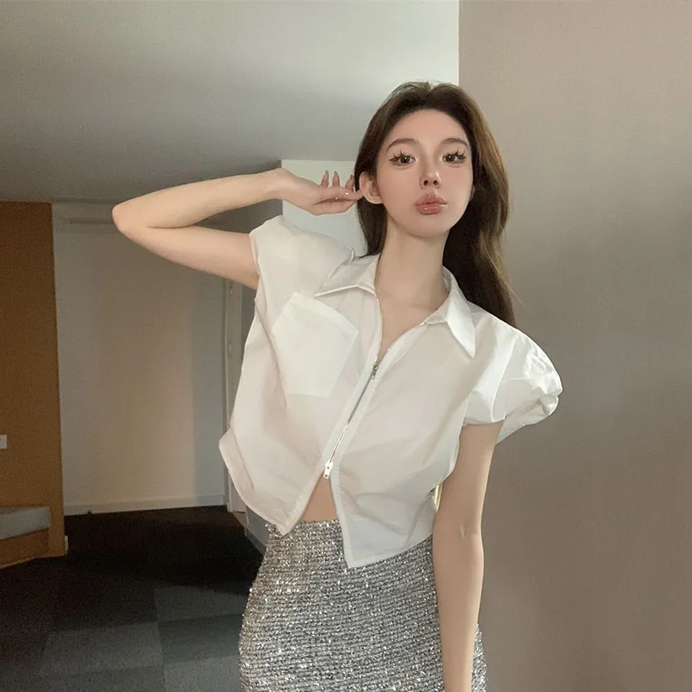 Polo Collar Sleeveless Shirt Solid Color Slim Waistcoats For Women Irregular Shoulder Pad Tops Elegant Female Fashion New Blouse
Polo Collar Sleeveless Shirt Solid Color Slim Waistcoats For Women Irregular Shoulder Pad Tops Elegant Female Fashion New Blouse