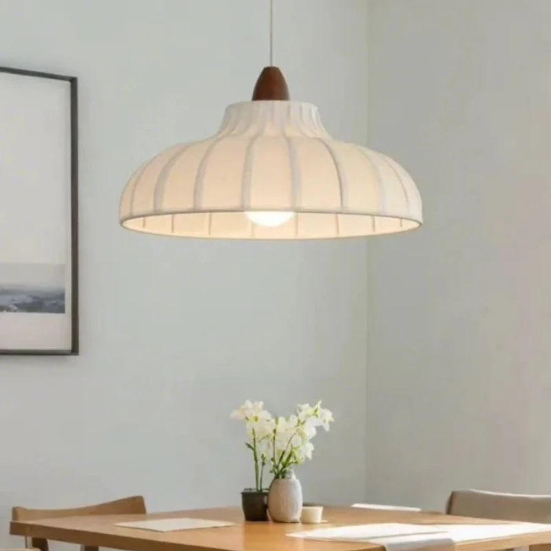Modern Fabric Pendant Lights for Dining Rooms Living Rooms Bedrooms Apartment Ceiling Lights Modern Atmosphere Room Decor
Modern Fabric Pendant Lights for Dining Rooms Living Rooms Bedrooms Apartment Ceiling Lights Modern Atmosphere Room Decor