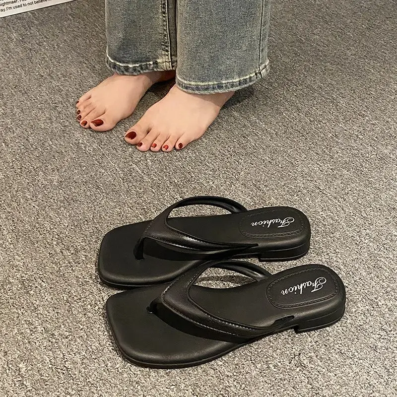 Beach Themed Flat Bottom Clog Slippers Women's Summer Outdoor Wear Thick Heel Anti-Slip Deodorant Student Casual Slippers
Beach Themed Flat Bottom Clog Slippers Women's Summer Outdoor Wear Thick Heel Anti-Slip Deodorant Student Casual Slippers