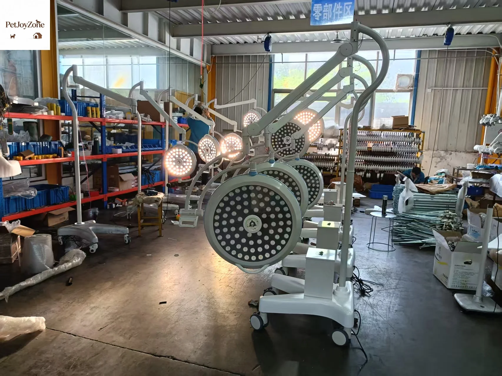Animal Medical Single Double Head Vet Operation Room Lighting Ceiling Shadowless LED Lamp Surgical OT Veterinary Surgery Lights
Animal Medical Single Double Head Vet Operation Room Lighting Ceiling Shadowless LED Lamp Surgical OT Veterinary Surgery Lights