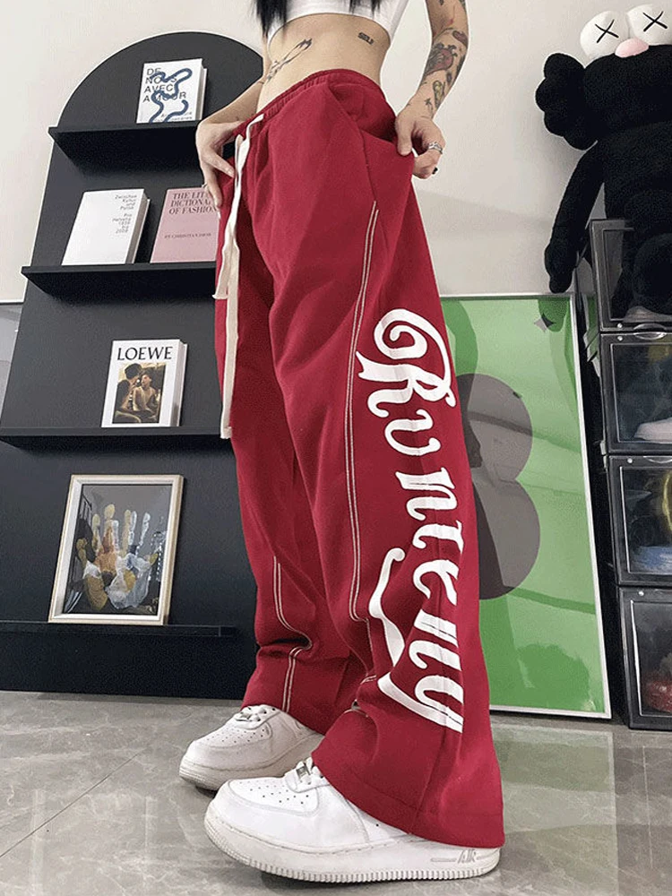 Trousers Harajuku Retro Wide Leg Streetwear High Waist Letter Print Sweatpants Women Fashion Korean Loose Bf Casual Pants
Trousers Harajuku Retro Wide Leg Streetwear High Waist Letter Print Sweatpants Women Fashion Korean Loose Bf Casual Pants