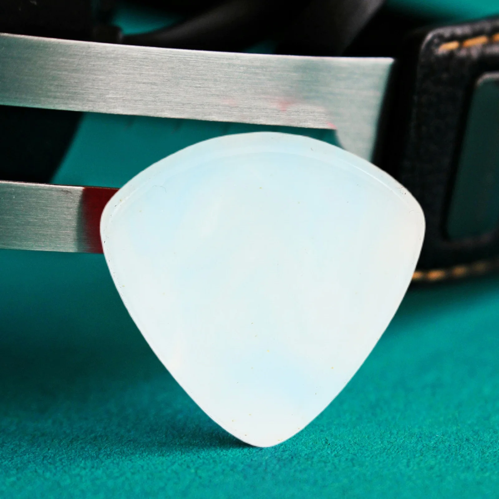 10Pcs Resin Heart Shaped Guitar Picks Gradient Design Comfortable Grip Finger Plectrums for Electric Acoustic Bass
10Pcs Resin Heart Shaped Guitar Picks Gradient Design Comfortable Grip Finger Plectrums for Electric Acoustic Bass