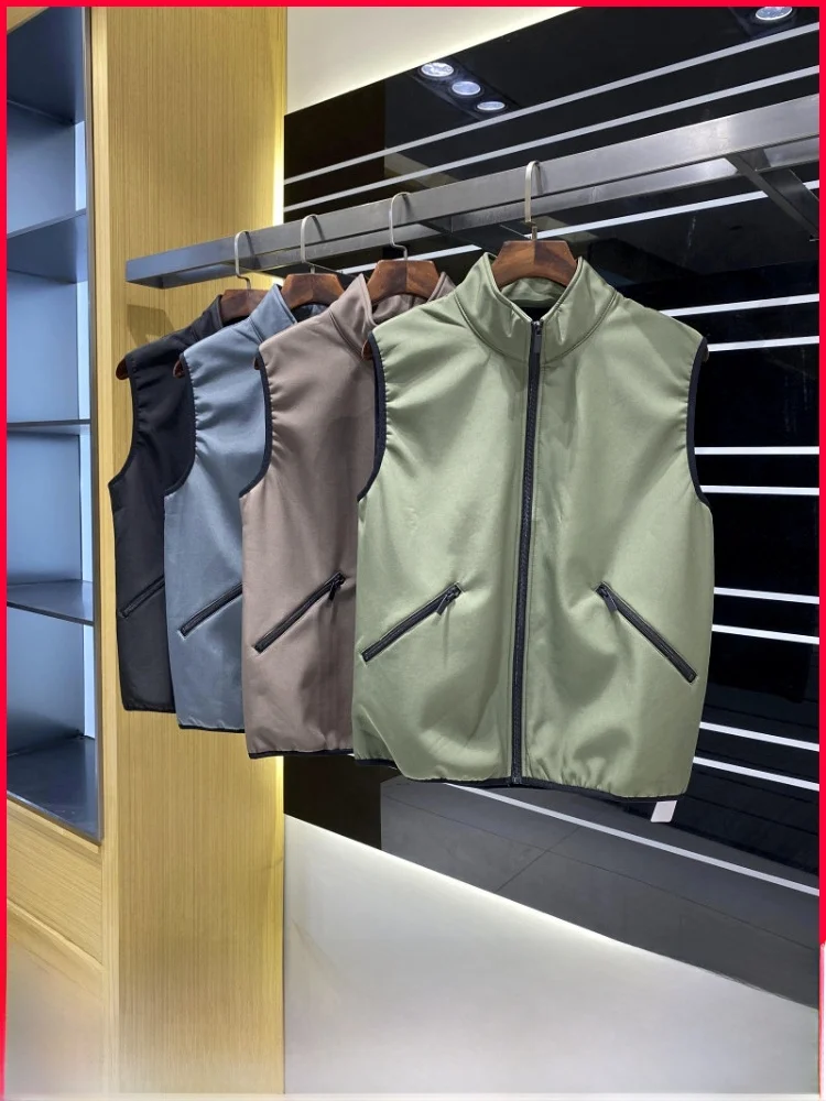 Warm Fce Lined Stand Collar Vest for Men Outdoor Autumn Winter Windproof Thermal Svel Armor Sle Zipper Closure Vest
Warm Fce Lined Stand Collar Vest for Men Outdoor Autumn Winter Windproof Thermal Svel Armor Sle Zipper Closure Vest