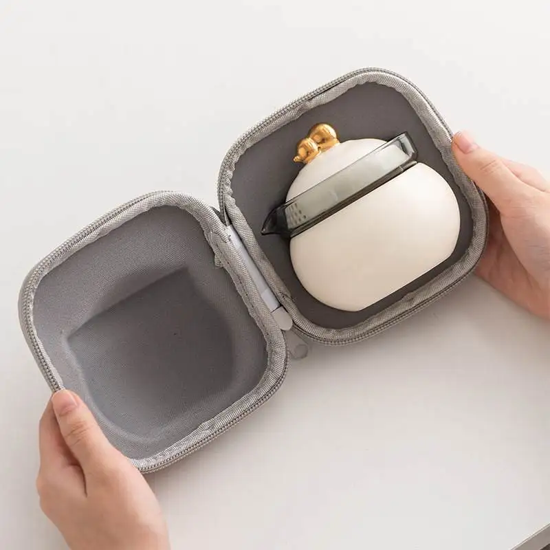 High-End Portable Travel Tea Set Gold-Decorated Outdoor Commemorative Business Gift Ceramic Material Tea Set for Scenic Spots
High-End Portable Travel Tea Set Gold-Decorated Outdoor Commemorative Business Gift Ceramic Material Tea Set for Scenic Spots