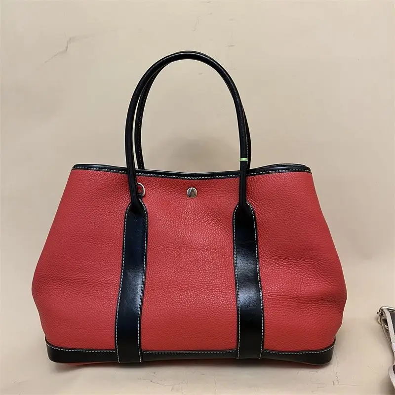 2025 New Fashion Women Handbags Genuine Leather Ladies Shoulder Bags Female Brand Luxury Real Natural Leather Crossbody ToteBag
2025 New Fashion Women Handbags Genuine Leather Ladies Shoulder Bags Female Brand Luxury Real Natural Leather Crossbody ToteBag