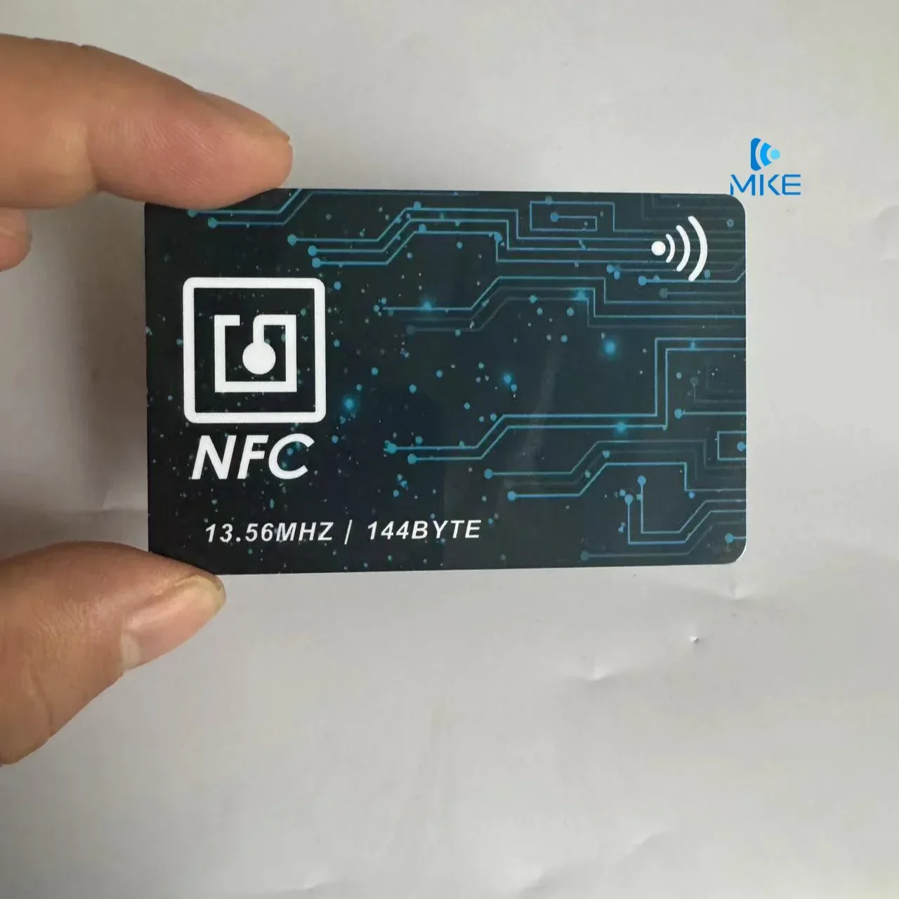 Высококачественная печатная бесконтактная пластиковая смарт-чип RFID NFC-карта из ПВХ с печатью на заказ
Высококачественная печатная бесконтактная пластиковая смарт-чип RFID NFC-карта из ПВХ с печатью на заказ