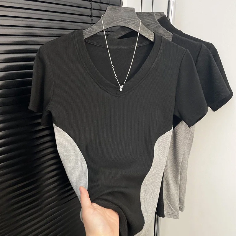 Summer New Fashion Patchwork Vintage T-Shirt Women Slim V-neck Casual Versatile Short Sleeve Tops
Summer New Fashion Patchwork Vintage T-Shirt Women Slim V-neck Casual Versatile Short Sleeve Tops