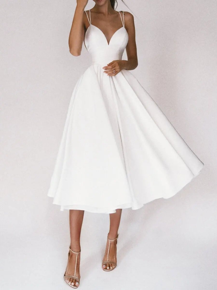 Tilorraine 2023 spring and summer new European and American women's multi-color suspender sexy large swing dress white dress
Tilorraine 2023 spring and summer new European and American women's multi-color suspender sexy large swing dress white dress