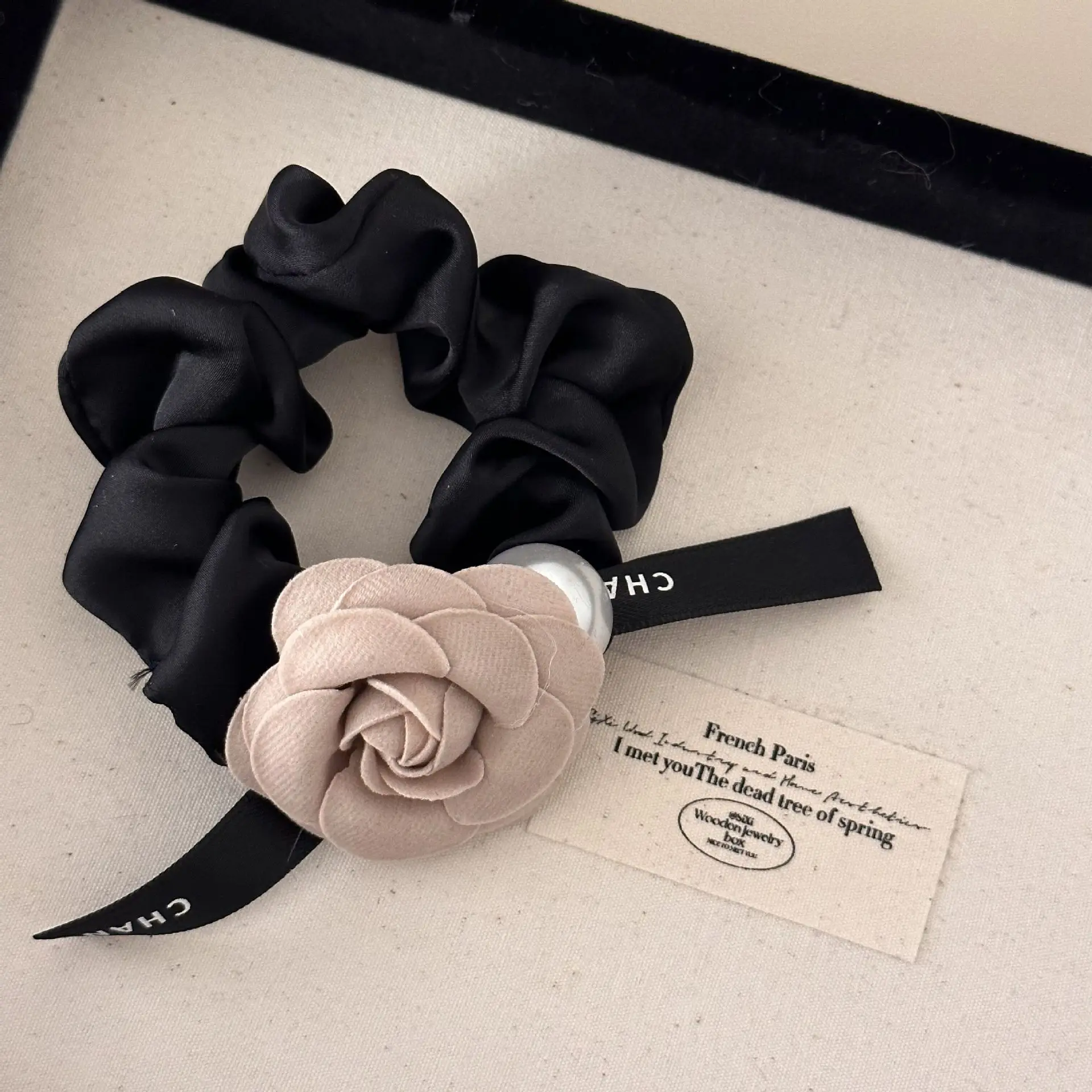 Linen Brown Black Satin Hair Ties With Camellia Flower Accent And Logo Ribbon Luxury Inspired Hair Tie For Daily And Formal Wear
Linen Brown Black Satin Hair Ties With Camellia Flower Accent And Logo Ribbon Luxury Inspired Hair Tie For Daily And Formal Wear