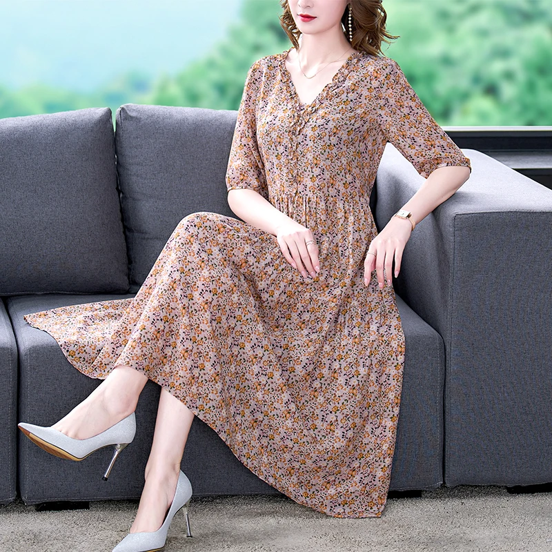 2023 New Fashion Silk Printed Dress Women's Summer Vintage V-Neck Fragmented Flower Loose Fit Casual Holiday Dress Vestidos
2023 New Fashion Silk Printed Dress Women's Summer Vintage V-Neck Fragmented Flower Loose Fit Casual Holiday Dress Vestidos