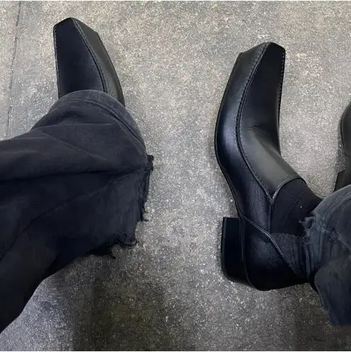 Retro Black Matte Leather Extra Long Square Toe Low Heels Sip On Mules Shoes Unisex Man Women Two Way Wear Leisure Low Top Shoes
Retro Black Matte Leather Extra Long Square Toe Low Heels Sip On Mules Shoes Unisex Man Women Two Way Wear Leisure Low Top Shoes