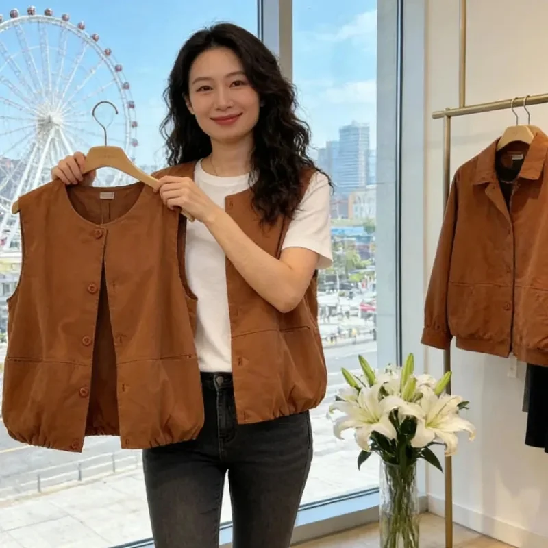 Autumn Women High-end Pocket Cardigan Waistcoat Coat Spring Female Round Neck Vest Jacket Ladies Fashion Sleeveless Casual Coat
Autumn Women High-end Pocket Cardigan Waistcoat Coat Spring Female Round Neck Vest Jacket Ladies Fashion Sleeveless Casual Coat