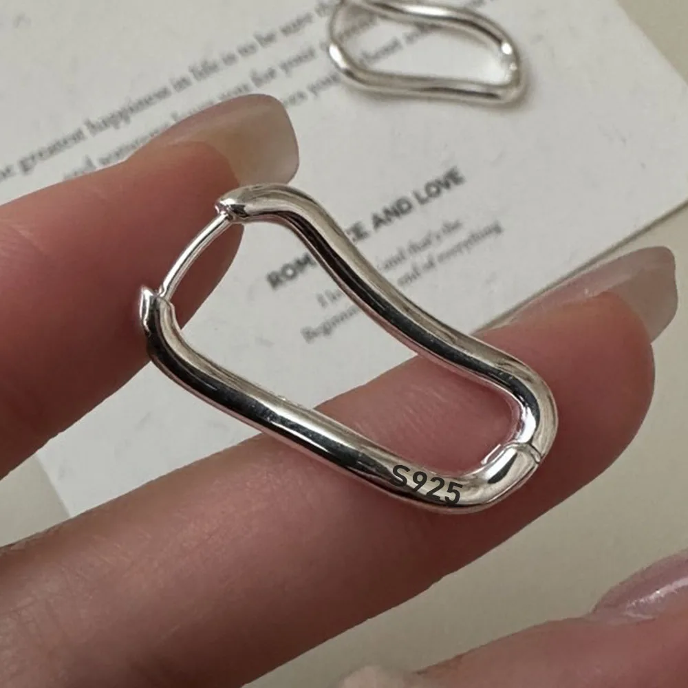 Серьги из стерлингового серебра 925 пробы для женщин, модные простые прямоугольные серьги, ювелирные изделия, предотвращающие аллергию, вечерние рождественские аксессуары
Серьги из стерлингового серебра 925 пробы для женщин, модные простые прямоугольные серьги, ювелирные изделия, предотвращающие аллергию, вечерние рождественские аксессуары