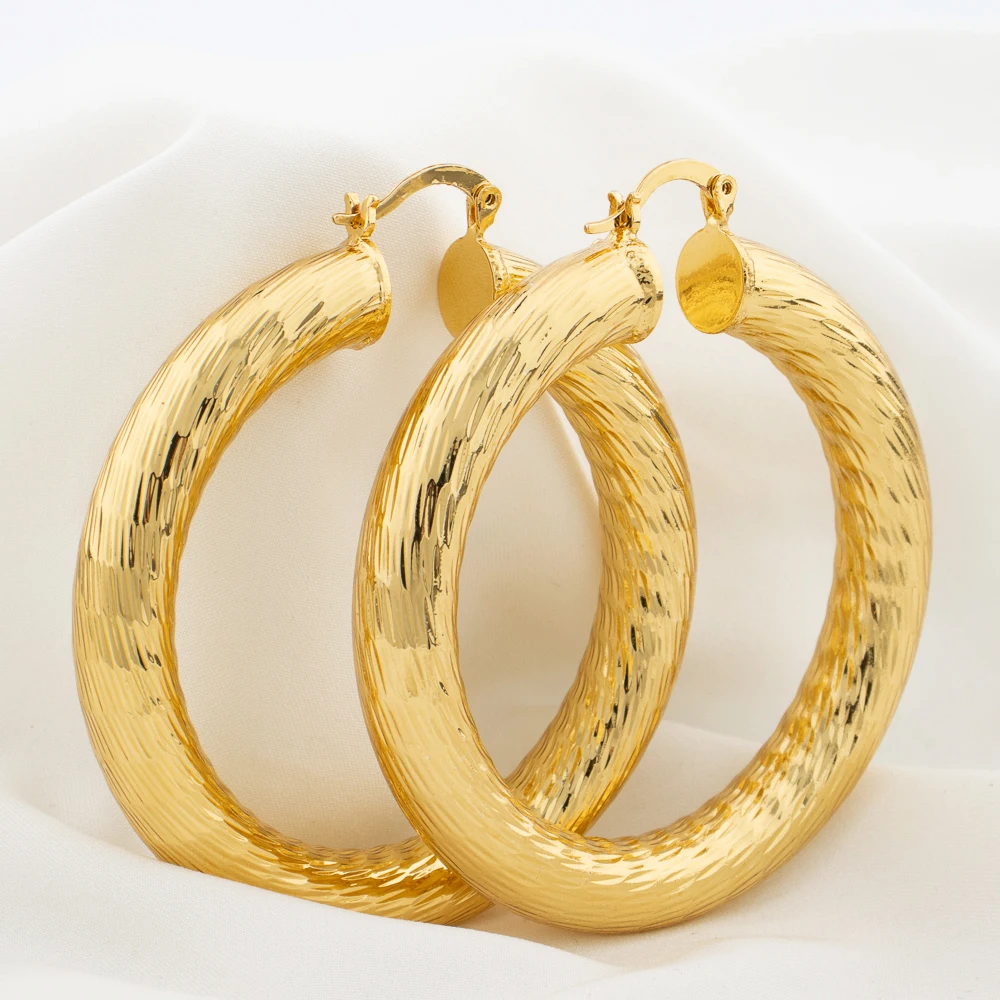 Gold Plated Hoop Earrings Round Big Circle Earring For Women Daily Wear 60mm Smooth Ear Birthday Gift Copper Jewelry Accessories
Gold Plated Hoop Earrings Round Big Circle Earring For Women Daily Wear 60mm Smooth Ear Birthday Gift Copper Jewelry Accessories