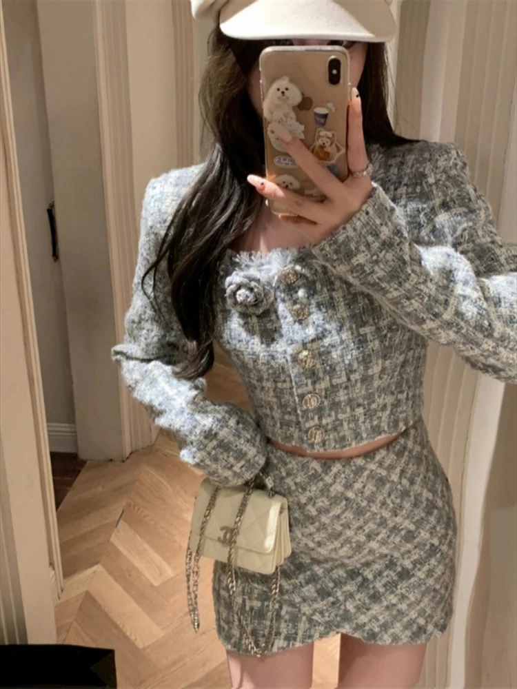 French Square Collar Tweed Women's Suit Jacket Autumn Long Sleeve Short Coat Slim-fit Plaid Top High Waist Skirt Two-piece Set
French Square Collar Tweed Women's Suit Jacket Autumn Long Sleeve Short Coat Slim-fit Plaid Top High Waist Skirt Two-piece Set