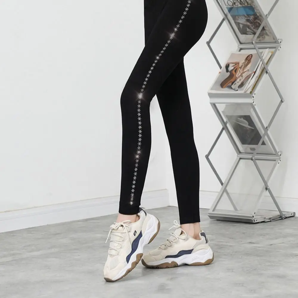 Bright Drill Glitter Leggings Super Elastic Harem Pants Leisure Glitter Pant High Waist Thicken Diamonds Glitter Pants Summer
Bright Drill Glitter Leggings Super Elastic Harem Pants Leisure Glitter Pant High Waist Thicken Diamonds Glitter Pants Summer