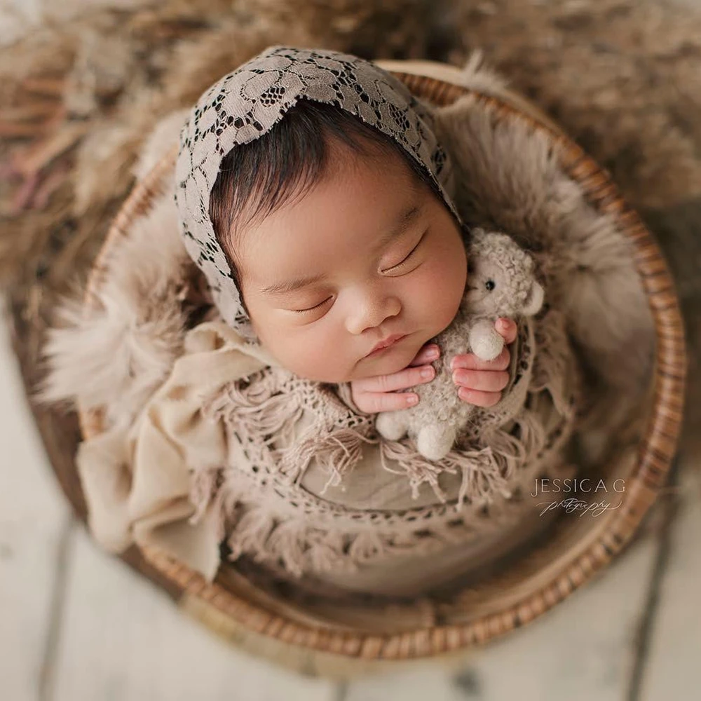 Newborn Photography Props Lace Stretch Wrap Swaddle Infant Photoshoot Accessories 25x75cm Boho Tassel Wrap Studio Photo Props
Newborn Photography Props Lace Stretch Wrap Swaddle Infant Photoshoot Accessories 25x75cm Boho Tassel Wrap Studio Photo Props