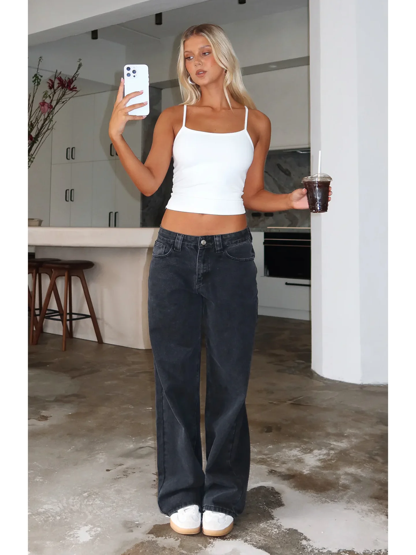 Low Waist Loose Fit Straight Leg Black Denim Pants Sexy Girl Style A19 4124 Vintage Washed Cotton Casual Wear All Seasons
Low Waist Loose Fit Straight Leg Black Denim Pants Sexy Girl Style A19 4124 Vintage Washed Cotton Casual Wear All Seasons
