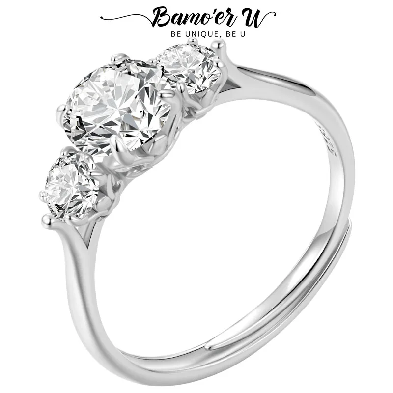 Bamoer U 1.6CT Retro Iris Moissanite Ring 3 Stones Round Cut Lab Created Diamond Band Ring Original for Women Gift Adjustable
Bamoer U 1.6CT Retro Iris Moissanite Ring 3 Stones Round Cut Lab Created Diamond Band Ring Original for Women Gift Adjustable