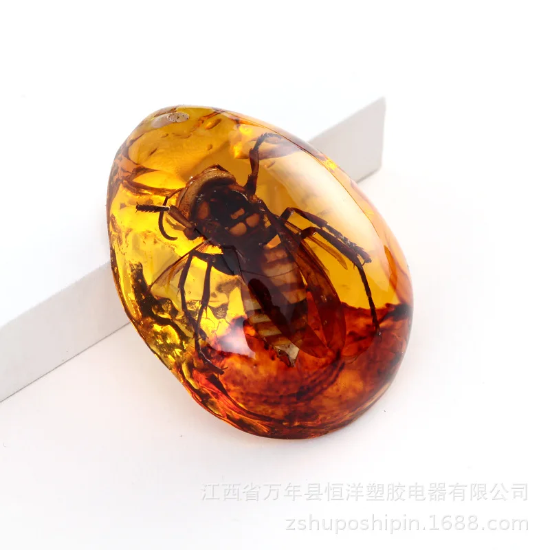 Natural insect drops amber beeswax pendants insect specimens butterfly pendants loose fragrance thick rough stone collection
Natural insect drops amber beeswax pendants insect specimens butterfly pendants loose fragrance thick rough stone collection
